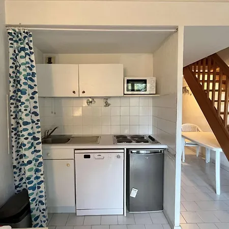 Διαμέρισμα 2 Chambres, Piscine, Lave Linge, Lave Vaisselle, Parking, Balcon, Parking Privatif *