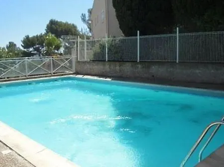 2 Chambres, Piscine, Lave Linge, Lave Vaisselle, Parking, Balcon, Parking Privatif *