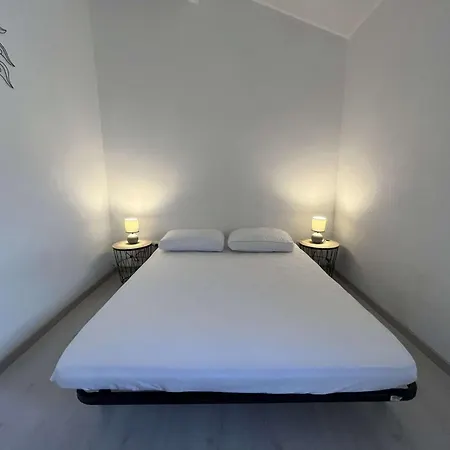 2 Chambres, Lave Linge, Lave Vaisselle, Parking, Balcon, Parking Privatif דירה *
